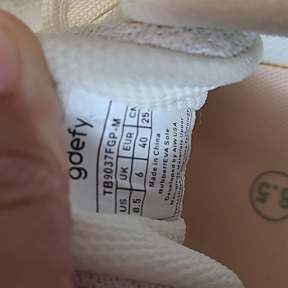 Gdefy Women's White and Pink Athletic Shoes Size 8.5 - Picture 10 of 12